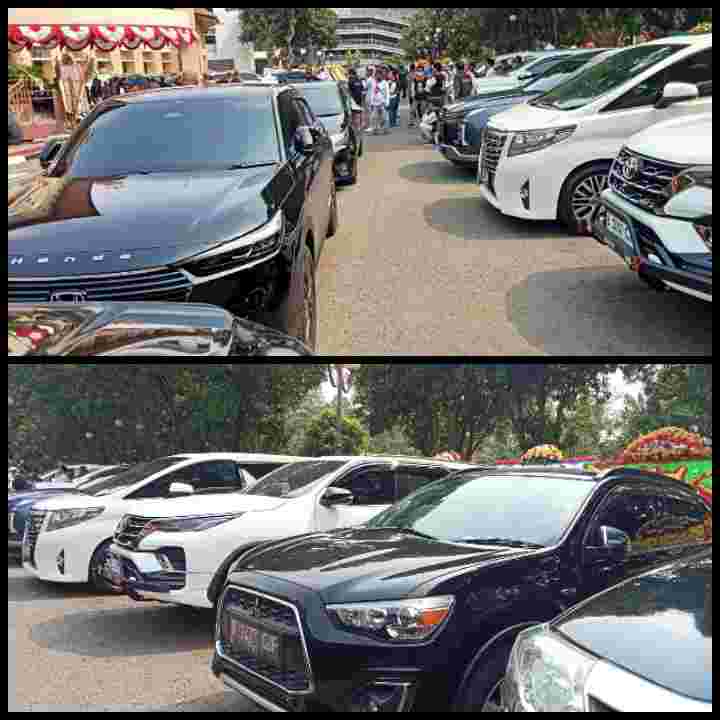 Deretan Mobil Mewah Mewarnai Proses Pelantikan DPRD Kota Tangerang,Sejumlah mobil mewah terparkir saat sejumlah anggota DPRD Kota Tangerang dilantik
