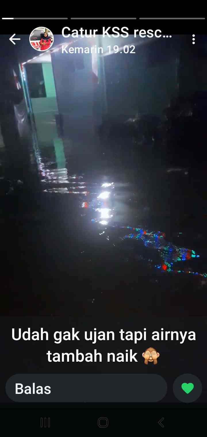 Banjir Rendam Pemukiman Warga, Aktivitas Terganggu,Warga Gaga Tangerang Keluhkan Banyak perabot yang rusak