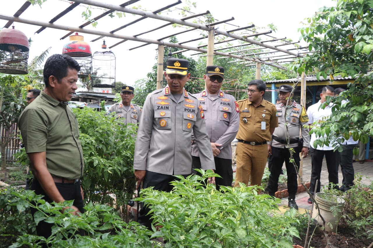 Asta Cita Ketahanan Pangan Presiden RI, Polres Metro Tangerang Gandeng KWT Beri Pembinaan