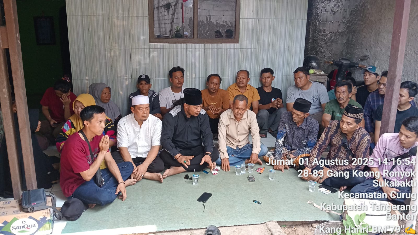 Buntut Penangkapan Ketua RT 06 dan RW 03 Kampung Cijengir-Binong, Warga Serentak Angkat Bicara Minta Dibebaskan