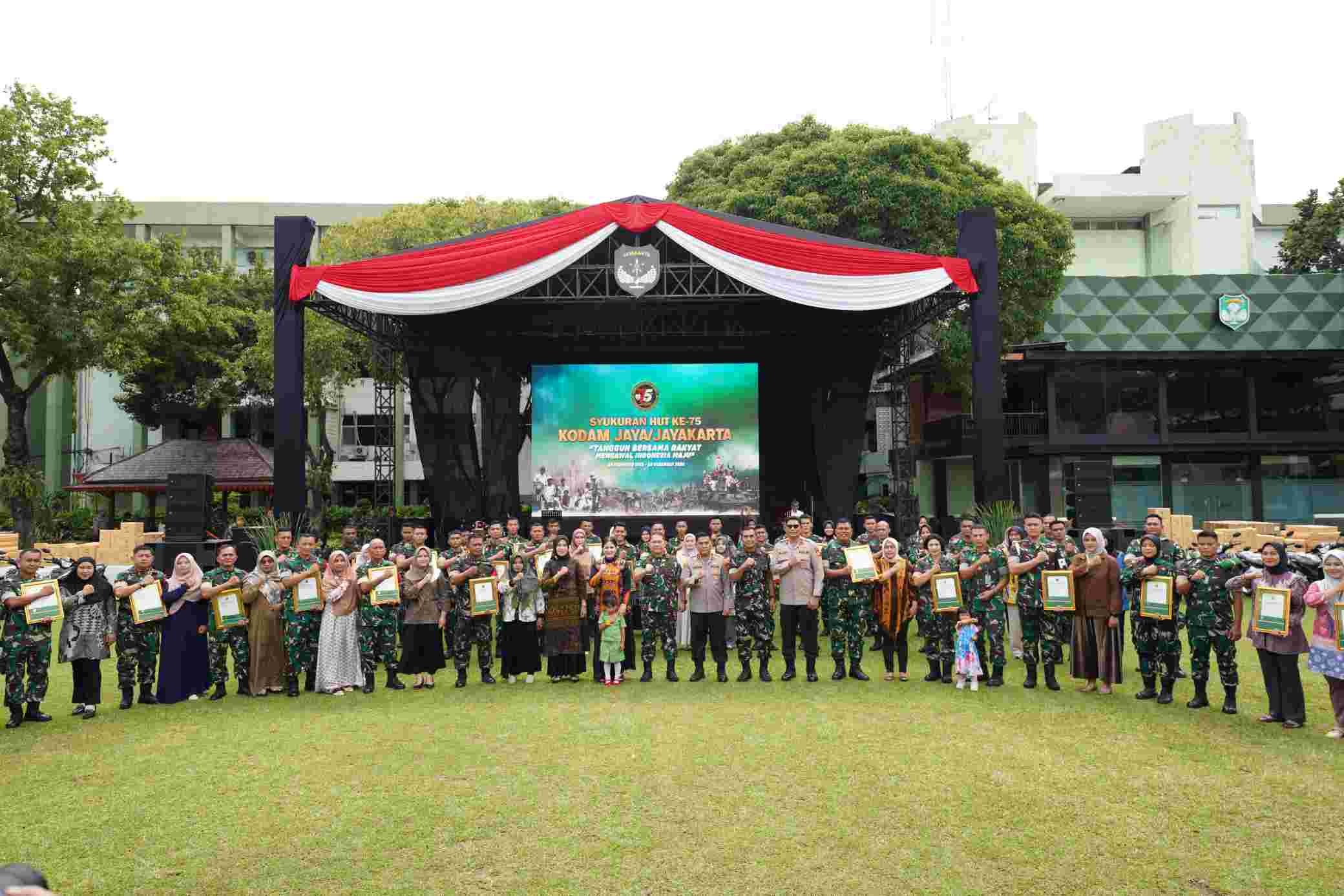 Kapolda Metro Jaya Hadiri Syukuran HUT ke-75 Kodam Jaya Jayakarta