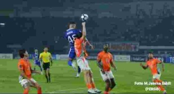 Hodak Putar Haluan: PERSIB Tinggalkan ACL 2, Tancap Gas di Super League