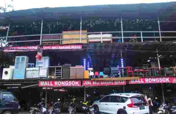 Bagi yang belum tahu ! Mengenal Mal Rongsok Retro Depok, Surga nya Barang Bekas Bernilai Seni dan Ekonomis