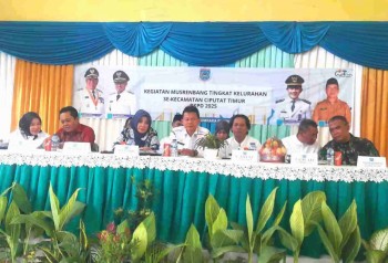 Musrenbang  Kelurahan Cempaka- Putih Kec.Ciputat- Timur RKPD 2025

Ini Pesan Camat H.Hamdani :

Prioritaskan  untuk fokus dan konsen tiap usulan- usulan maunya  masyarakat