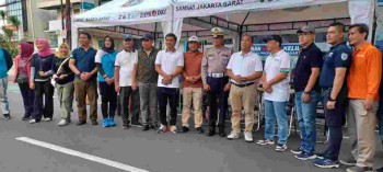 Walikota Jakarta Barat Hadir dan Meninjau Giat HBKB Pertama di Tahun 2024
