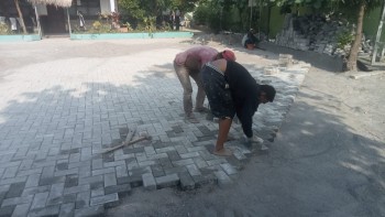 KEGIATAN PELAKSAAN KERJA PAKET PEMERINTAH DI SDN 111 PAKU HAJI DIDUGA SEMRAWUT DAN TANPA SOP JELAS,ADA APA?