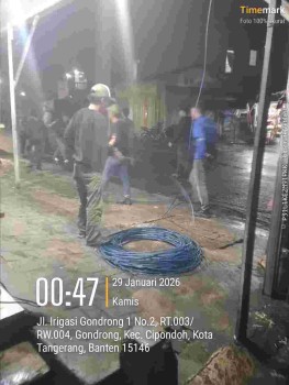 Respon Cepat Camat Cipondoh dan Kasatpol PP Kota Tangerang Terima Aduan Warga

Diduga Pemasangan Kabel WiFi 3.000 Meter di Kelurahan Gondrong Tabrak Perda No. 8 Tahun 2018