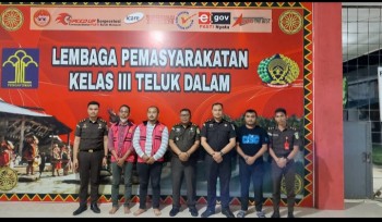 Kepala Kejaksaan Negeri Nias Selatan Dr. Rabani M. Halawa, S.H., M.H melaui Kasi Intelijen Hironimus Tafonao, S.H