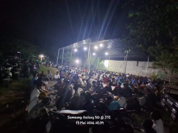 Malam Ke-7 Tahlil Alm. Achmad Abidzar Hasanudin, Warga Pererat Silaturahmi di Kediaman Sanudin (Ebeh)