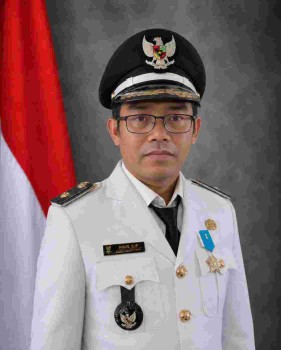 KEPALA DESA TANJUNG PASIR DAN JAJARAN AJAK WARGA PERKUAT KEBERSAMAAN DI MOMEN IDUL AD' HA 1447 H