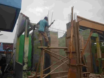 Proyek Utilitas Sekolah Taman Kanak Kanak Negri Mandiri Dan Uditch Diduga Tak Sesuai Spesifikasi Tehnik