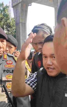 Bang Jon Turut Aksi Solidaritas di Mabes Polri, Dorong Pengungkapan Tuntas Kasus Agnis Jance Zebua