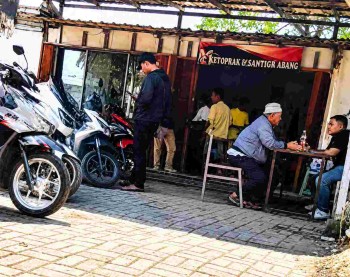 Mediasi Penarikan Motor di Pasar Kemis Memanas, Awak Media Diduga Diintimidasi Oknum Debt Collector !

