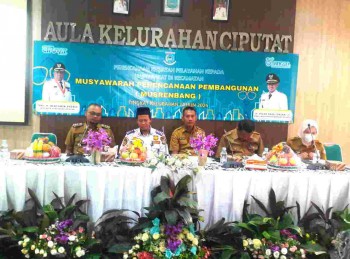 Dalam  Gelar Musrenbang Kelurahan Ciputat
Indra Gunawan( Sek- Cam) :
Pentingnya Tugas Delegasi Dalam Mengawal Dan mem Prioritaskan di Tiap wilayah Agar Terselesaikan