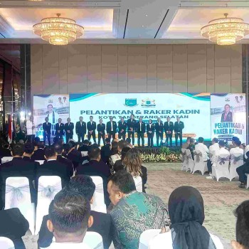 Marhadi Resmi Dilantik sebagai Ketua KADIN Tangerang Selatan Periode 2025–2030


