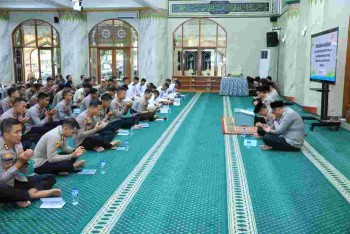Polri Perkuat Spirit Pengabdian Melalui Dzikir dan Doa Bersama Hari Bhayangkara ke-80