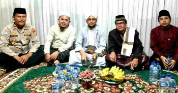 Hadiri Isra Mi'raj, Panit Bhabinkamtibmas Polsek Ciputat-timur  Iptu Kustam  Sampaikan Pesan Kamtibmas