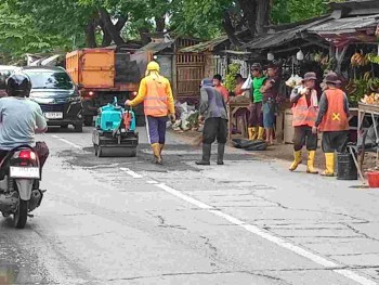 Perbaikan Jalan Cadas Kukun-Daon Hingga Rajeg Dimulai, Masyarakat Sambut Positif Upaya Pemelihara'an Infrastruktur 