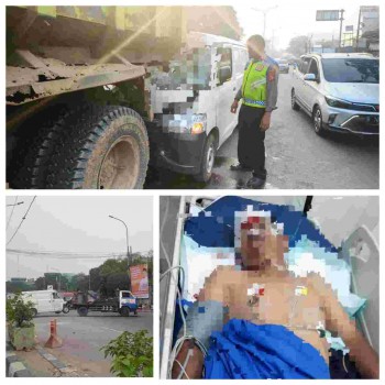 Lakalantas Membuat Pengemudi Masuk UGD,Minibus Blind Van Cium Bokong Dump Truk di Cibodas