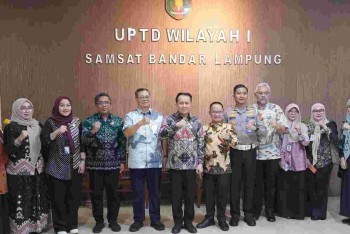 Jasa Raharja Perkuat Sinergi dengan Kemenaker dan Tinjau Pelayanan Samsat di Lampung

