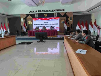 Kaposko Pimpin Anev Kasatgas dan Operator Ops Ketupat Maung 2026 di Posko Utama Polresta Tangerang