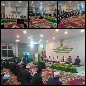 PJ Bupati Andi Ony dan Forkopimda Hadiri Milad MUI Kab.Tangerang Ke-49 Tahun-



Ketua MUI: Menjadikan Umat Sabbiyah,Moderat,Rahmatan Lil Alamin